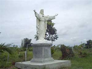 statue of the Sacred Heart of Jesus